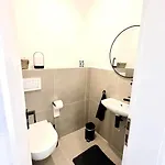 Apartment Wohntraum 140qm - 10 Personen - - Naehe Dus & Dortmund & Koeln & Essen