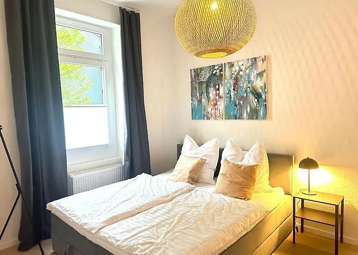 Wohntraum 140qm - 10 Personen - - Naehe Dus & Dortmund & Koeln & Essen Wuppertal